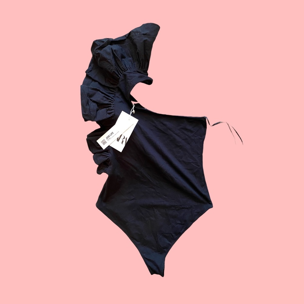 ZARA RUFFLED ASYMMETRIC BODYSUIT